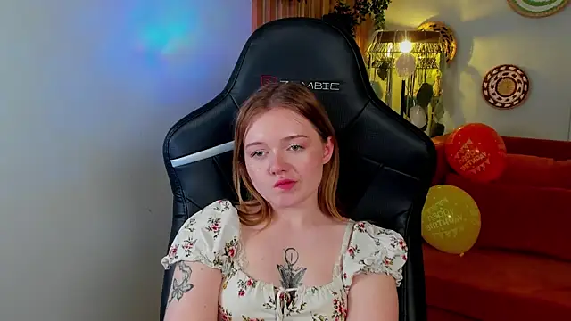 ElinaVale Chat XXX live