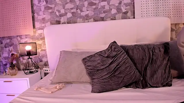 juliie_star Show Webcam