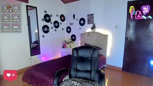 vampirellaa_crazy_n Live XXX chat