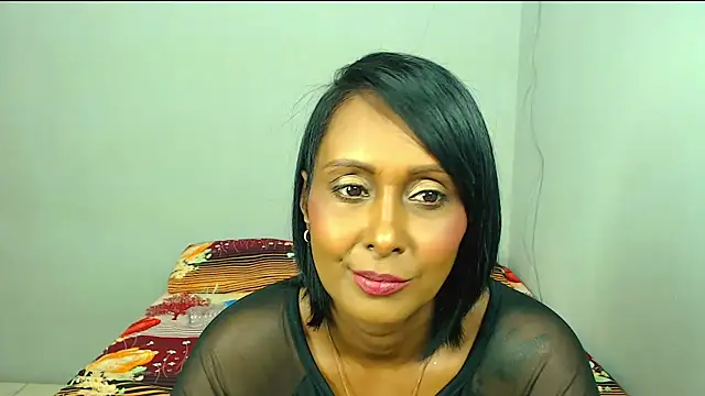 Rose_4uxxx's Live XXX Chat