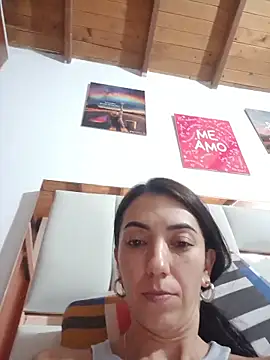 LunaZambrano élő XXX-chatje
