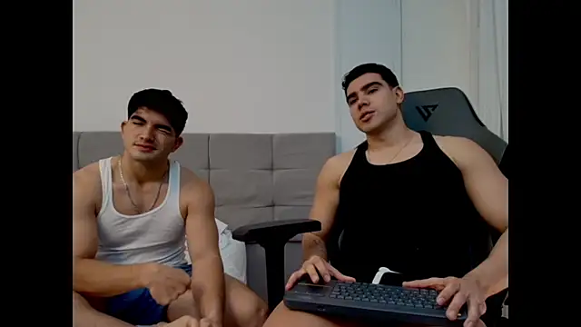 Show modela pistacho_bross19 na web-kameri