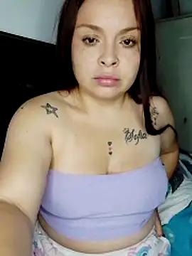 Lina19_93 Adlı Modelin Canlı XXX Sohbeti