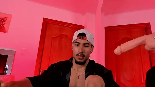 MaxPower003 Webcam show
