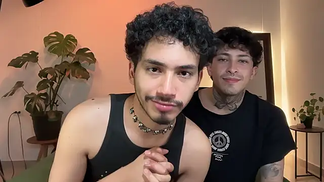 Noah_and_Steven's Live XXX Chat