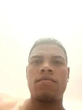 Webkamerová show SantiHotxxxVergon
