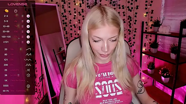 Chatroom XXX en direct de AnyaTaylor_