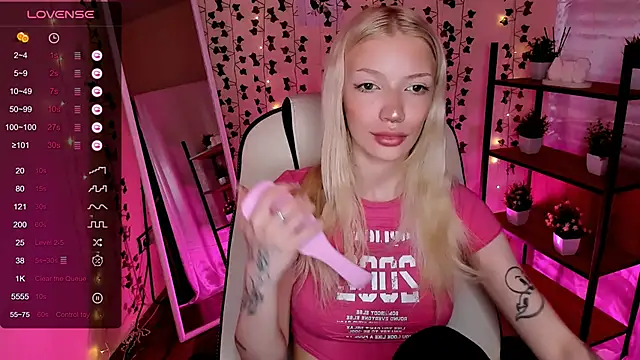 AnyaTaylor_ – Kamerová šou