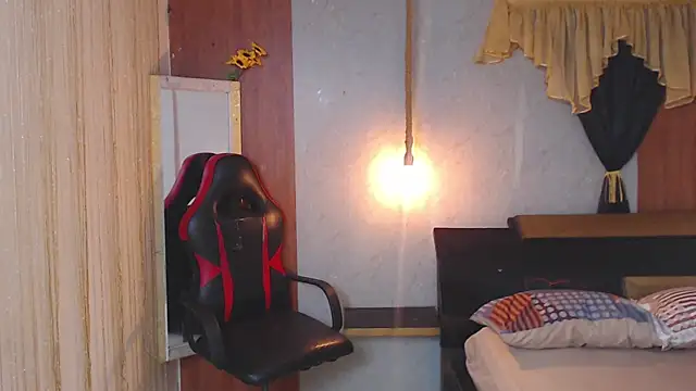 fire_drako_ Webcam show
