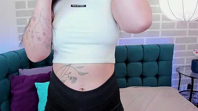 BeatriceReeves' Live XXX Chat