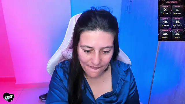 Saskyaa's Live XXX Chat