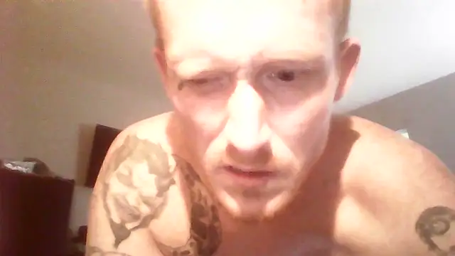 Lovemcurvy69's Webcam Show