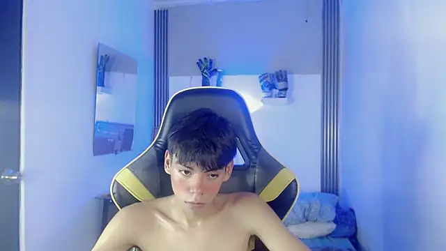 Liarr_ Show Webcam