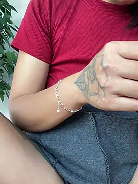 Chat XXX Live hello_mie