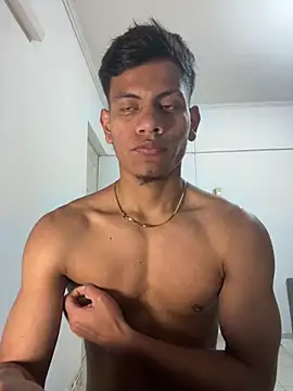 bbchocolate27 Show in webcam