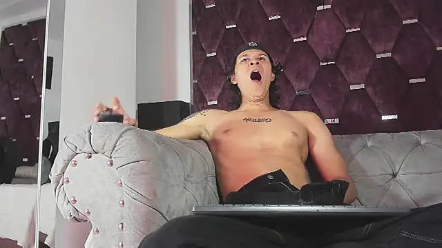 Show de TonyBenedetti na webcam