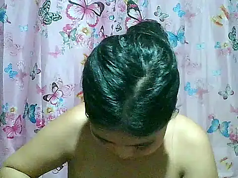Pokazy przed kamerką – SexyAsianPussy4u