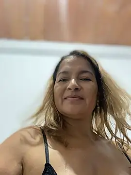 Jlo_69's Live XXX Chat