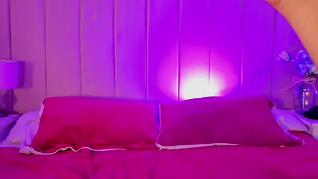 MollyBigBoobs12 Live XXX-Chat