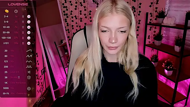 AnyaTaylor_ live XXX chat