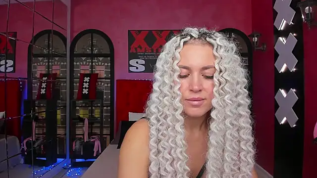 Fire__Dancer's Live XXX Chat