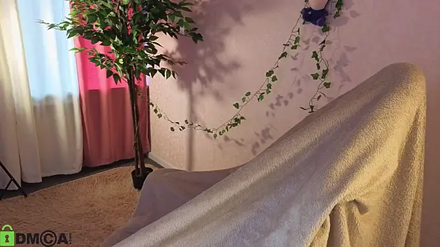 L1na_Reeds Adlı Modelin Canlı XXX Sohbeti