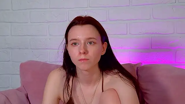 Chatroom XXX en direct de ArinaKubrick