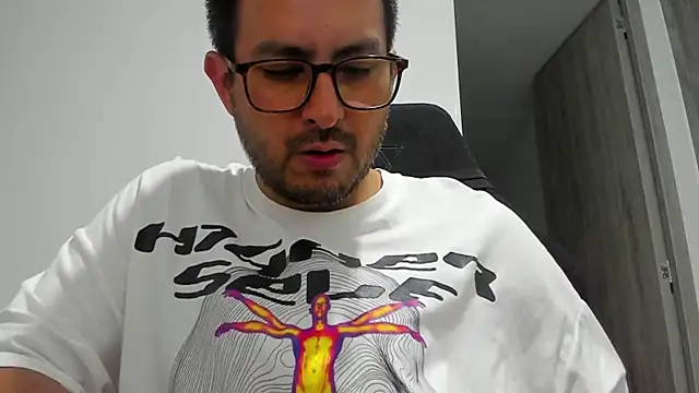 LucaBorbon webcam show