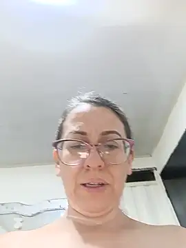 miss_hanna07 Adlı Modelin Canlı XXX Sohbeti