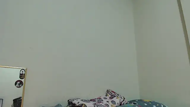 AlinaWoolf_'s Live XXX Chat