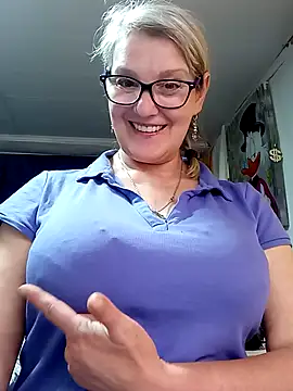 irinamaux Chat XXX in diretta