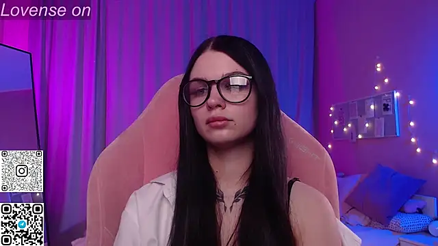 Chat XXX ao vivo de Michela_Fruet