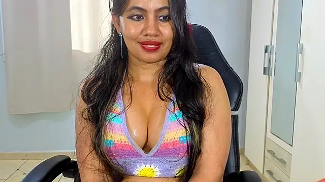 FannyXhot élő XXX-chatje