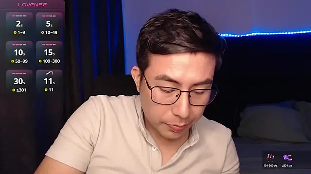 andrewmhilton_ 网络视讯表演