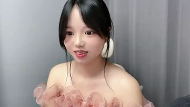Yanys521's Live XXX Chat