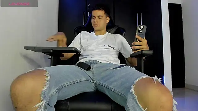 Liam_Mateo Webcamshow