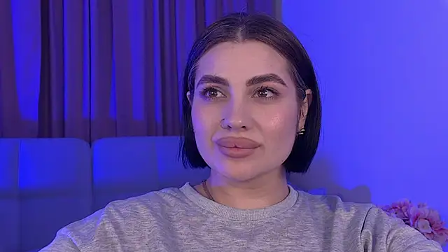 AdrianaToress Chat XXX in diretta
