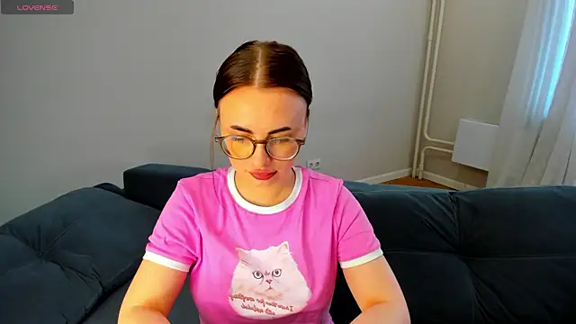 MewStella Adlı Modelin Canlı XXX Sohbeti