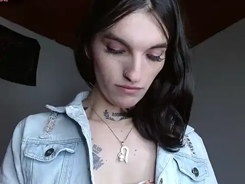 Scarlett_crastrawberryn Webbikameraesitys