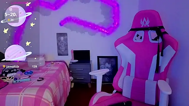 Chat XXX Live larah_uwu