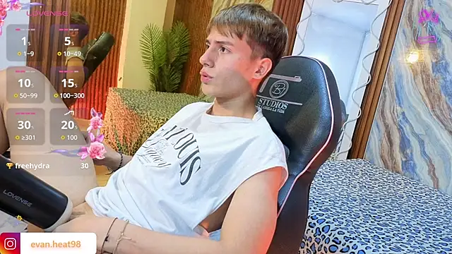 EVAN_TAY Live XXX-Chat
