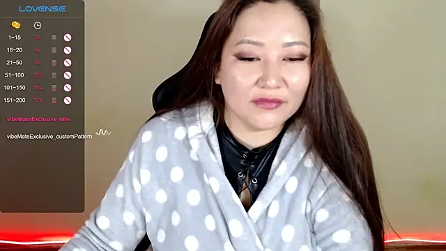 LisaAsianFlower – Naživo XXX chat