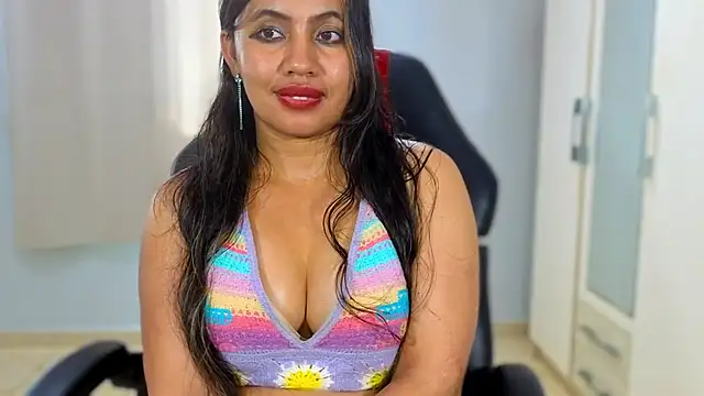 FannyXhot Chat XXX in diretta
