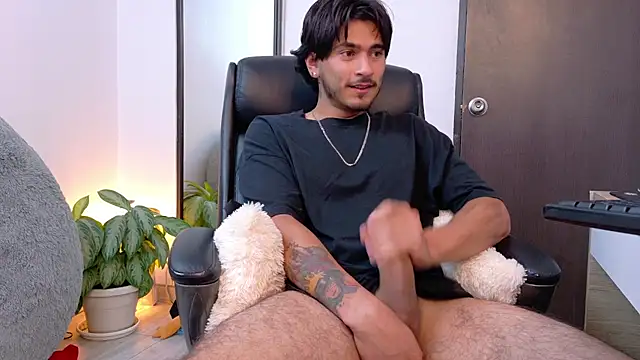 Elian_savoy's Live XXX Chat