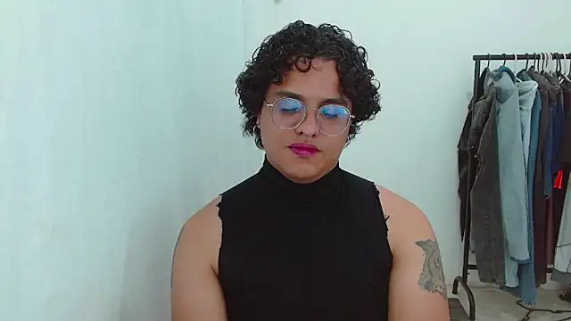 Diane_exotic Webcam show