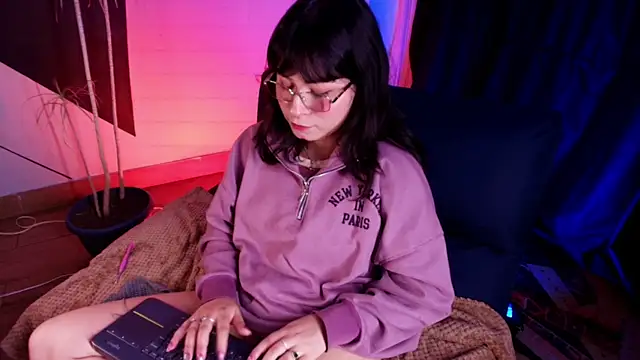 Czat XXX na żywo – kitty_malach