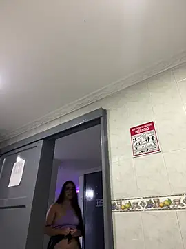 Chat +18 de SeleneMore ao vivo
