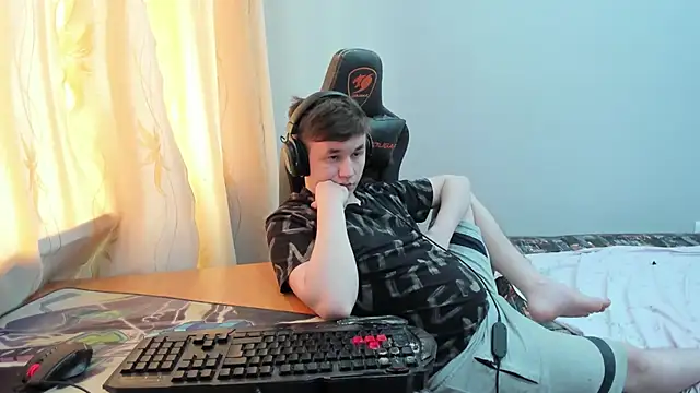 iliaskrislove 网络视讯表演