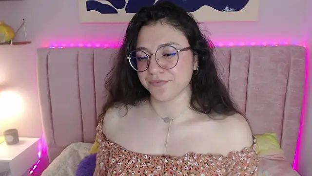 Chatroom XXX en direct de Angelie_Rosebrm