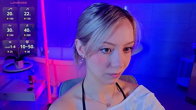 LumMina's Live XXX Chat